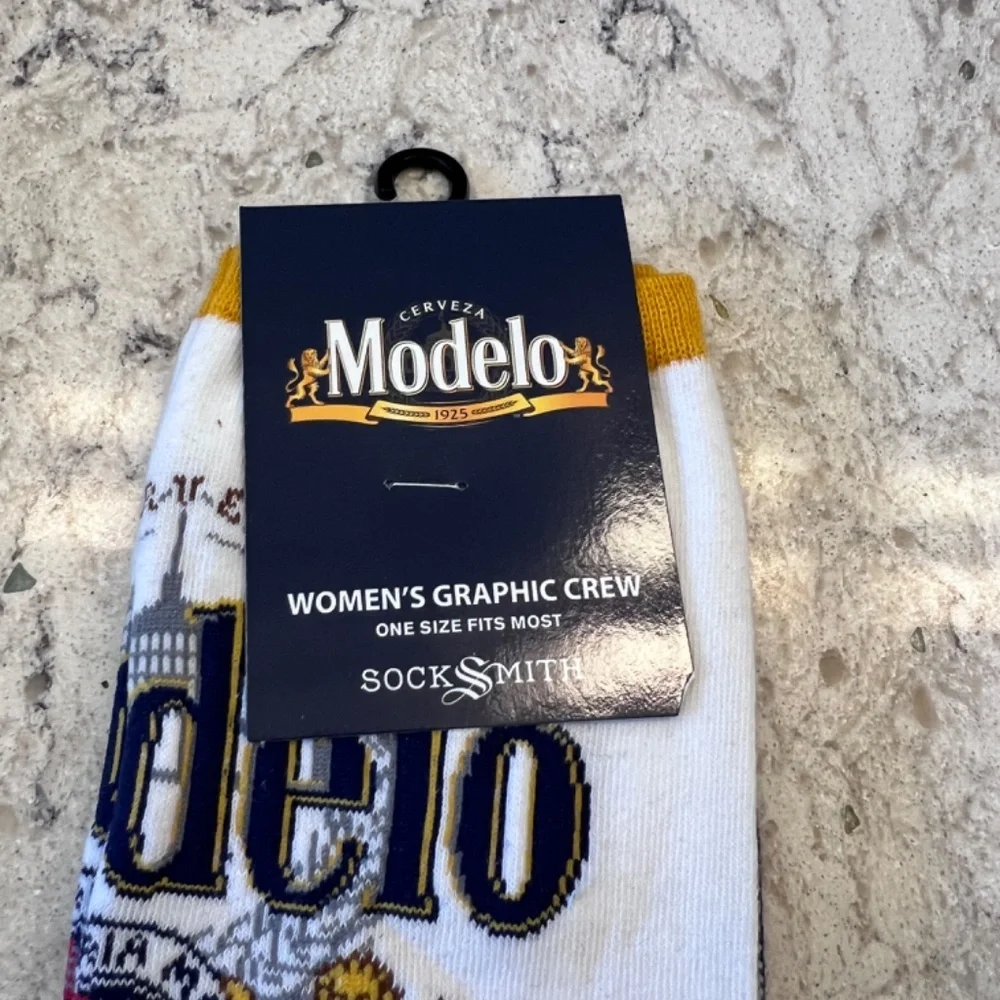 Socks‎ Smith - Women's graphic Crew - Modelo